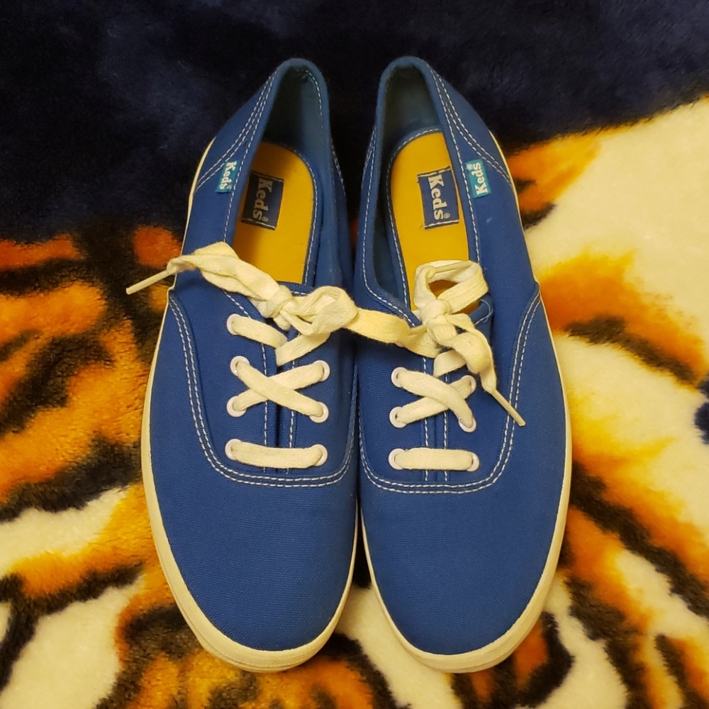 Blue keds